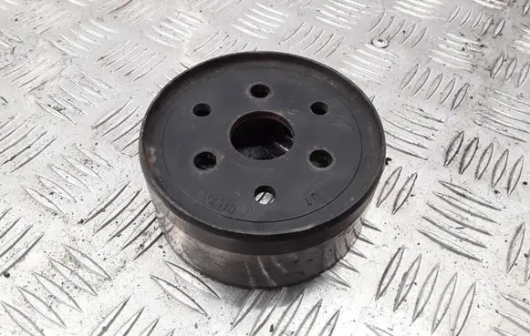 Land Rover Discovery 3 - LR3 Water pump pulley 4R8Q8509AC