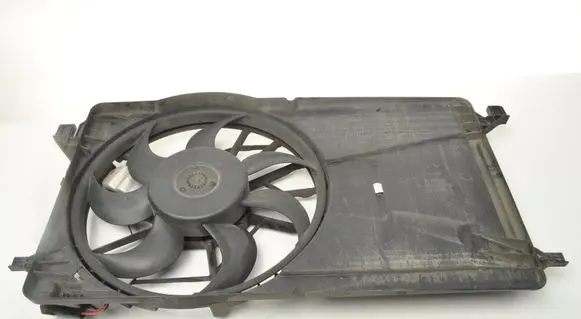 Ford Focus Electric radiator cooling fan 3M5H8C607RJ