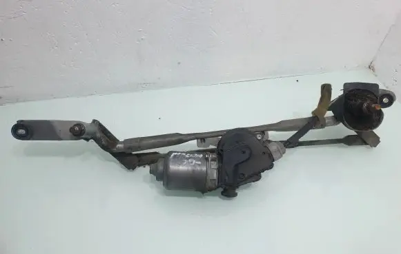 Mazda 6 Front wiper linkage and motor 1593001431
