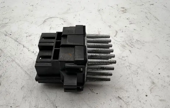 Chrysler Grand Voyager V Heater blower motor/fan resistor F011024028 F01102402803