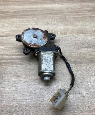 Nissan 370Z Seat adjustment motor 87449AL 1658402A