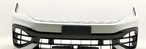 Volkswagen Tiguan Front bumper 5NA807221D