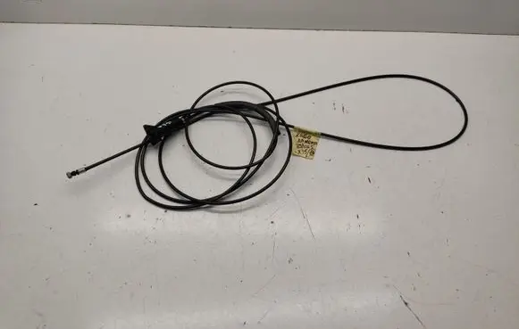Hyundai ix35 Fuel cap flap release cable 2Y8002L17