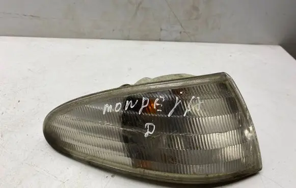 Ford Mondeo MK II Front indicator light