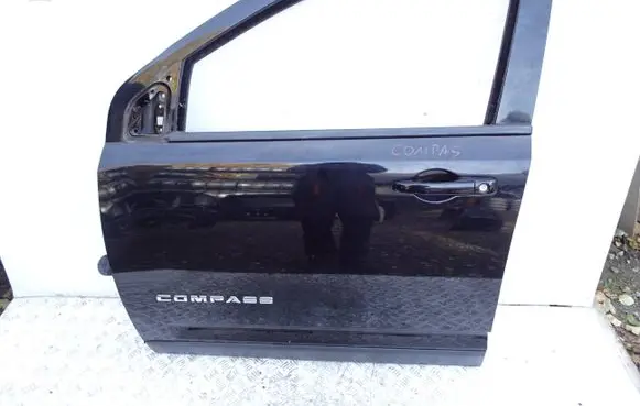 Jeep Compass Front door 05303348AB 05303948AA 55667A