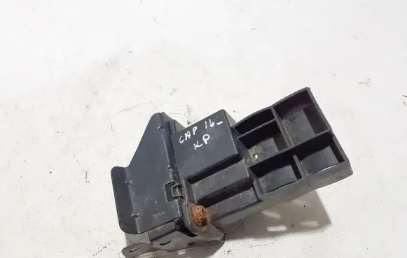 Renault Captur Front bumper mounting bracket 620920254R