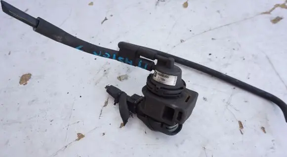 Vacuum valve
