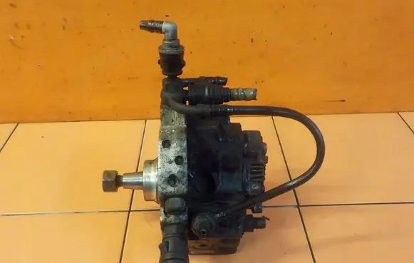 Iveco Daily 35.8 - 9 Fuel injection high pressure pump 277A2