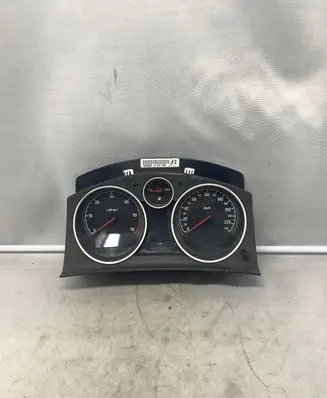 Opel Zafira B Speedometer (instrument cluster) 13267544