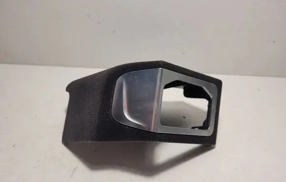 BMW 7 G11 G12 Front trunk storage compartment trim 0458652