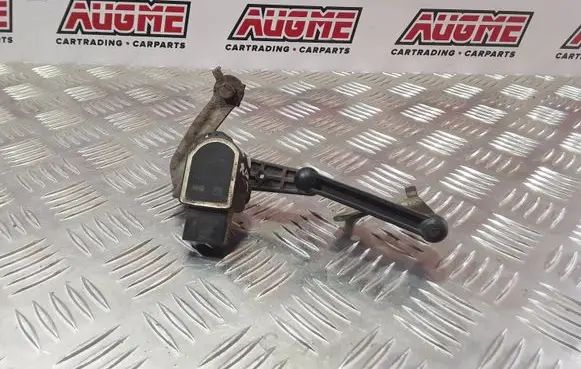 BMW 1 E81 E87 Front height sensor lever 6763735