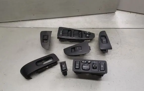 Electric window control switch