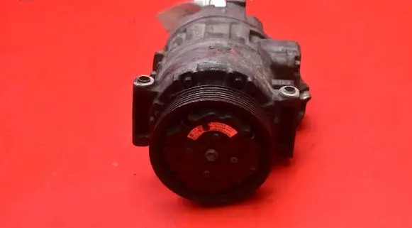 Volkswagen Golf IV Air conditioning (A/C) compressor (pump) 1K0820803F