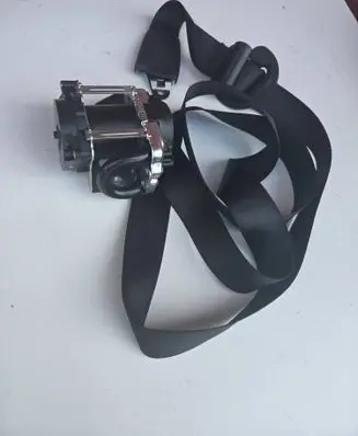 BMW X2 F39 Front seatbelt 7428111