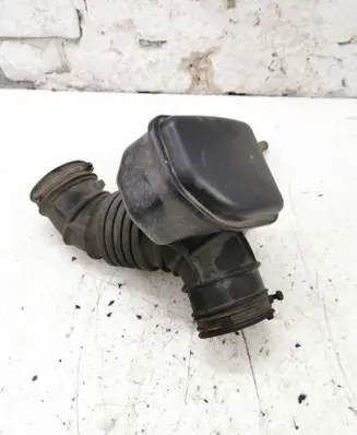 Hyundai ix35 Intake resonator 