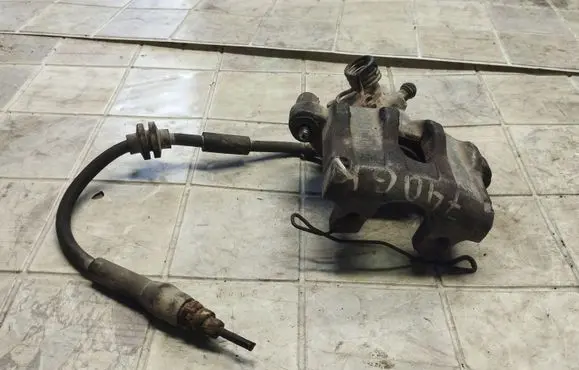 Mazda 3 I Rear brake caliper