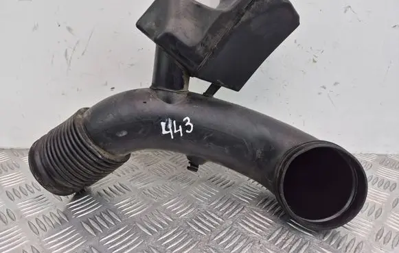 BMW X5 E53 Air intake hose/pipe 7503145