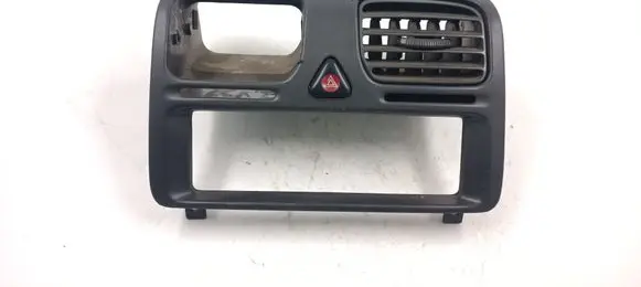 Subaru Legacy Climate control/heater control trim 