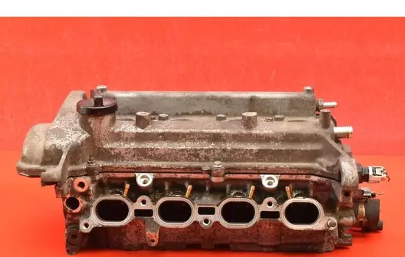 Toyota Prius (XW30) Engine head 