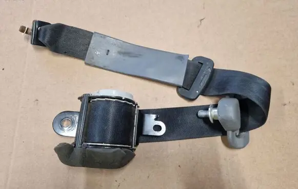 Ford Ranger Rear seatbelt