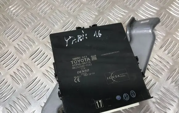 Toyota Yaris Keyless (KESSY) go control unit/module 899900D170