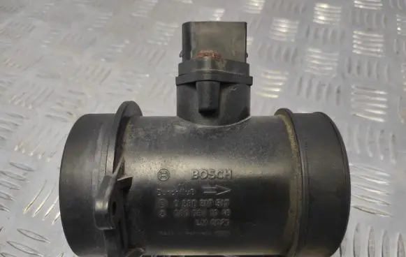 Mercedes-Benz Sprinter W901 W902 W903 W904 Mass air flow meter 0000941048