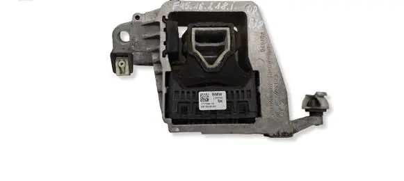 BMW 2 F46 Engine mount bracket 17276810