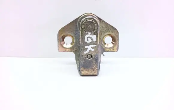 Ford Focus Rear door lock loop/hook striker 96BGF21982AE 79021