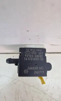 Hyundai Santa Fe Airbag deployment crash/impact sensor 959202B000