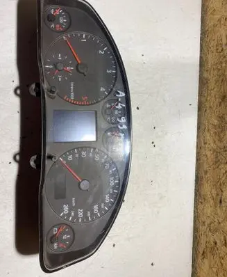 Audi A4 S4 B5 8D Speedometer (instrument cluster) 8D0919880