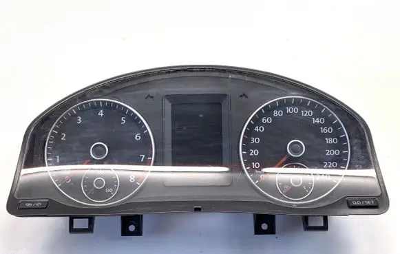 Volkswagen Golf Plus Speedometer (instrument cluster) 5M0920873
