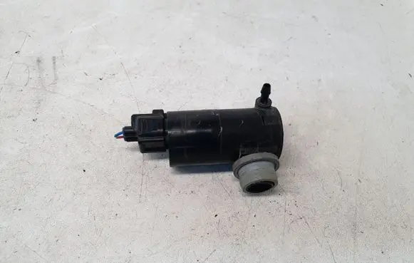 Toyota Avensis T270 Windscreen/windshield washer pump 30891 100820A 929061