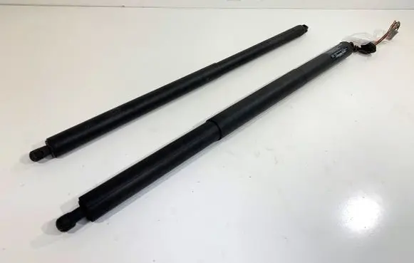 Ford Kuga II Shock absorber/damper mounting bracket CV44S402A55AA