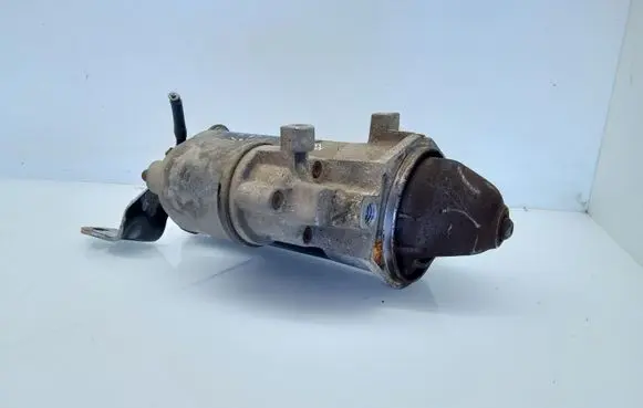 Opel Zafira A Starter motor