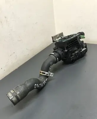 Thermostat/thermostat housing