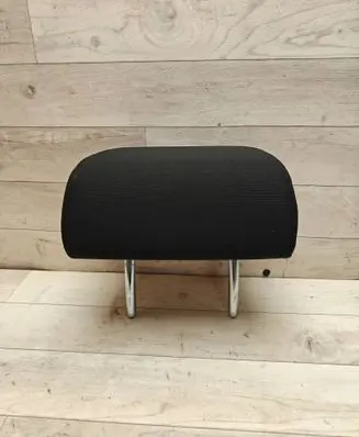 Toyota Auris 150 Rear seat headrest
