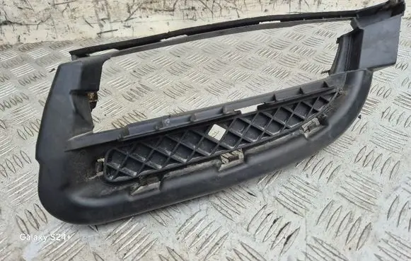 BMW 1 E82 E88 Front fog light trim/grill 7178711 51117178711