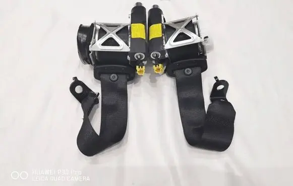 Mercedes-Benz E W212 Rear seatbelt A2128609685 A2128609785