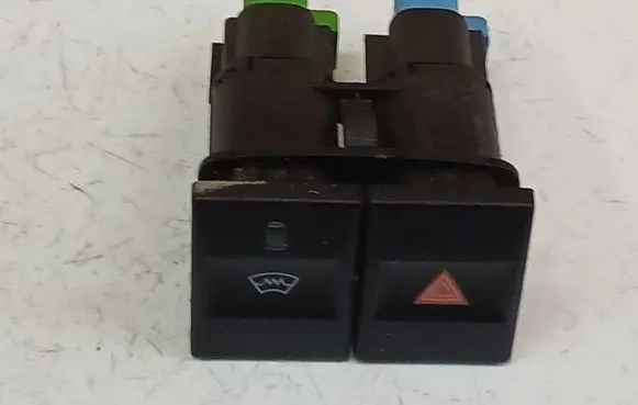 Ford Mondeo Mk III Windscreen/window heater switch 1S7T18K574AA