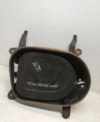 BMW X6 E71 Air filter box 13717812061