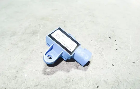 Volvo C30 Airbag deployment crash/impact sensor 30798511