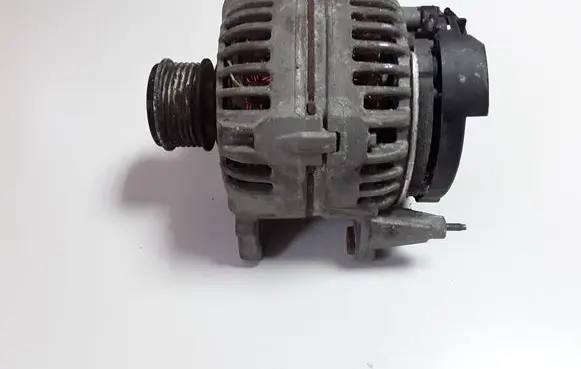 Audi Q3 8U Generator/alternator 03L903023