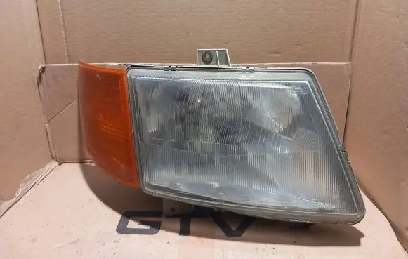 Mercedes-Benz Vito Viano W638 Headlight/headlamp 67629580