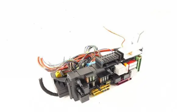 Mercedes-Benz C W204 Fuse box set 2049005003 2049065602