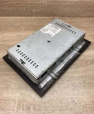 Volvo V50 Sound amplifier 30732824