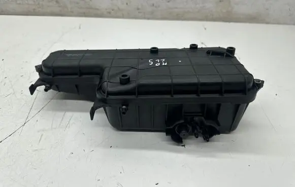 Mercedes-Benz CLS C218 AMG Vacuum air tank A0008003119 401774C