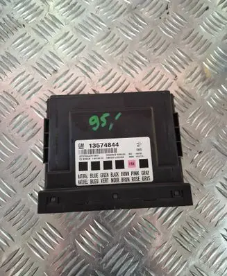 Opel Insignia A Comfort/convenience module 13574844
