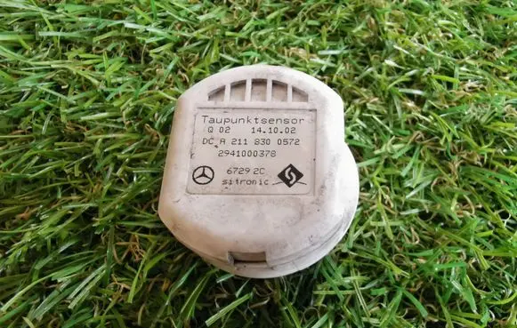 Mercedes-Benz C W203 Interior temperature sensor A2118300572 2941000378