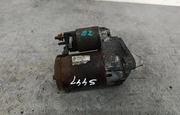 Renault Clio III Starter motor 