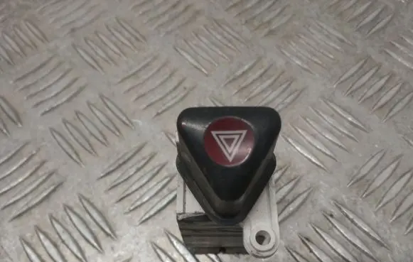 Subaru Legacy Hazard light switch
